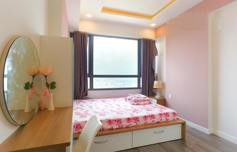 1023 pink bedroom