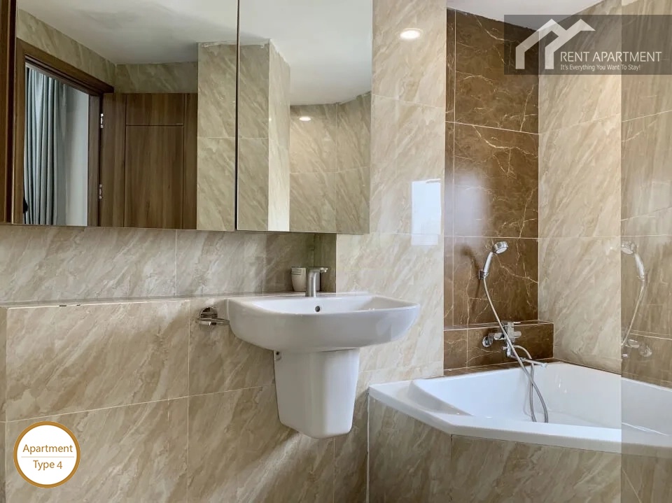 La Rosa 3-Bed master bathroom with vanity sink mirror and corner soaking tub