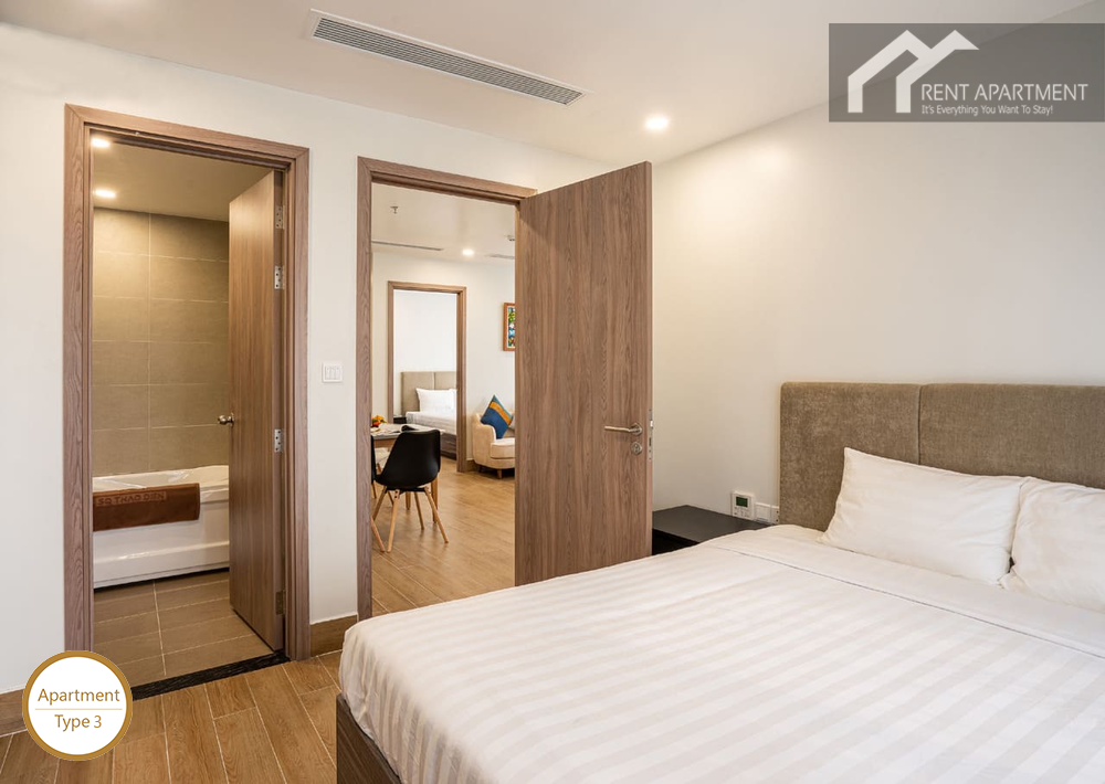 ID 2026 3-Bed master bedroom suite overlooking ensuite bathroom with bathtub