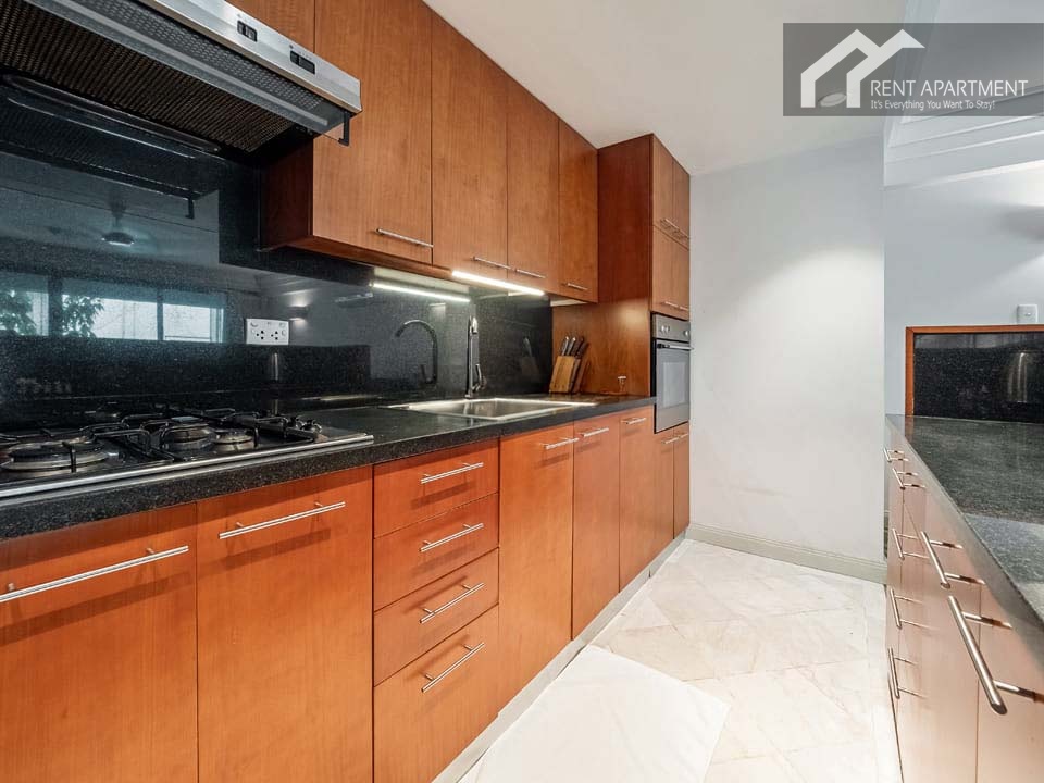 ID 2054 fully equipped kitchen with gas hob built-in oven range hood and sink