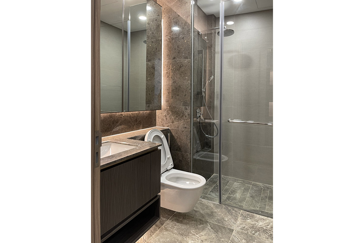 ID 2092 Bathroom