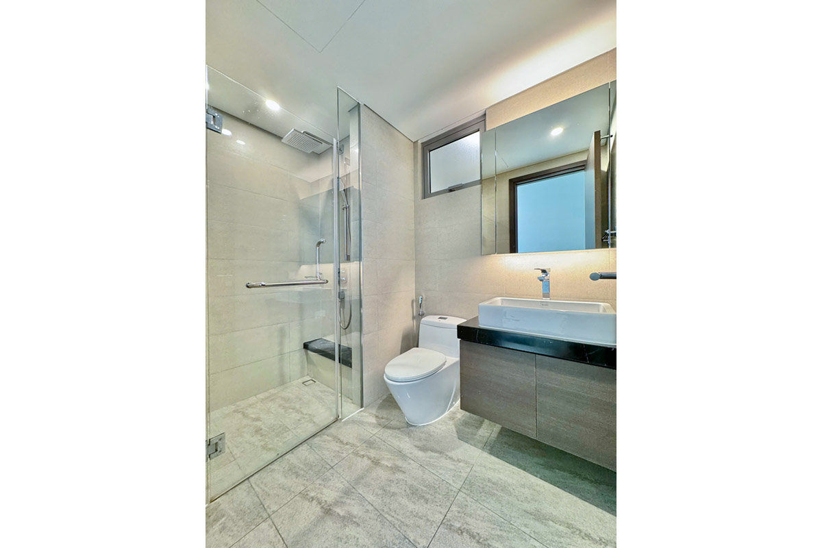 ID 2110 bathroom