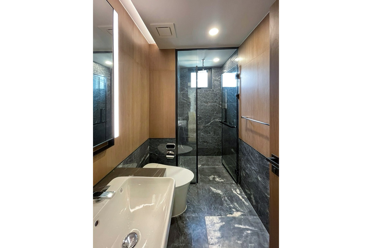 ID 2130 bathroom 2