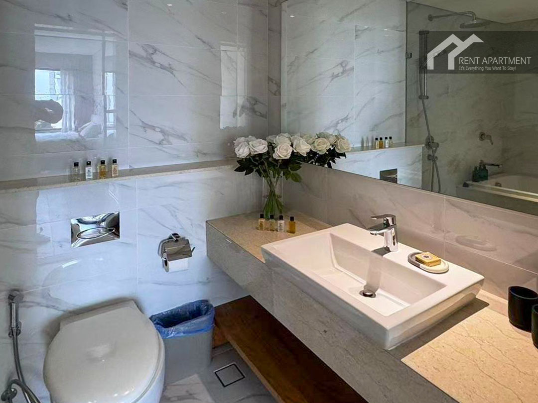 ID 2176 bathroom 2