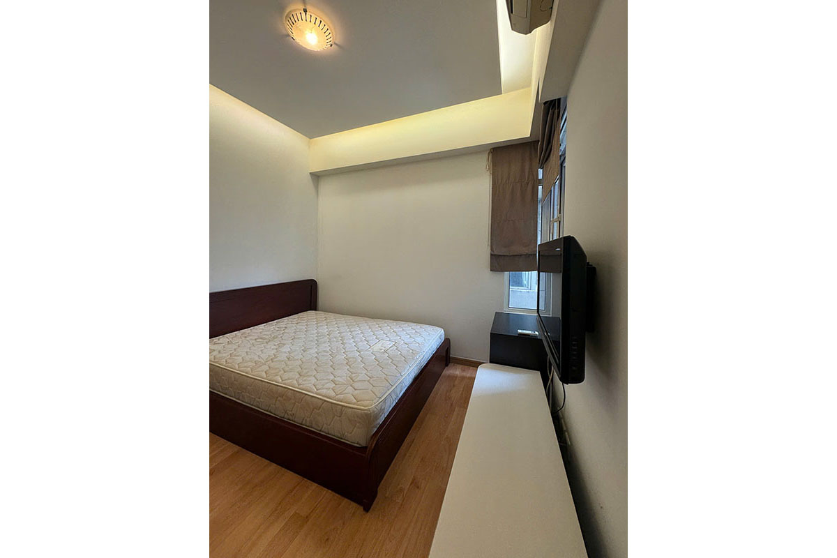 ID 2184 bedroom