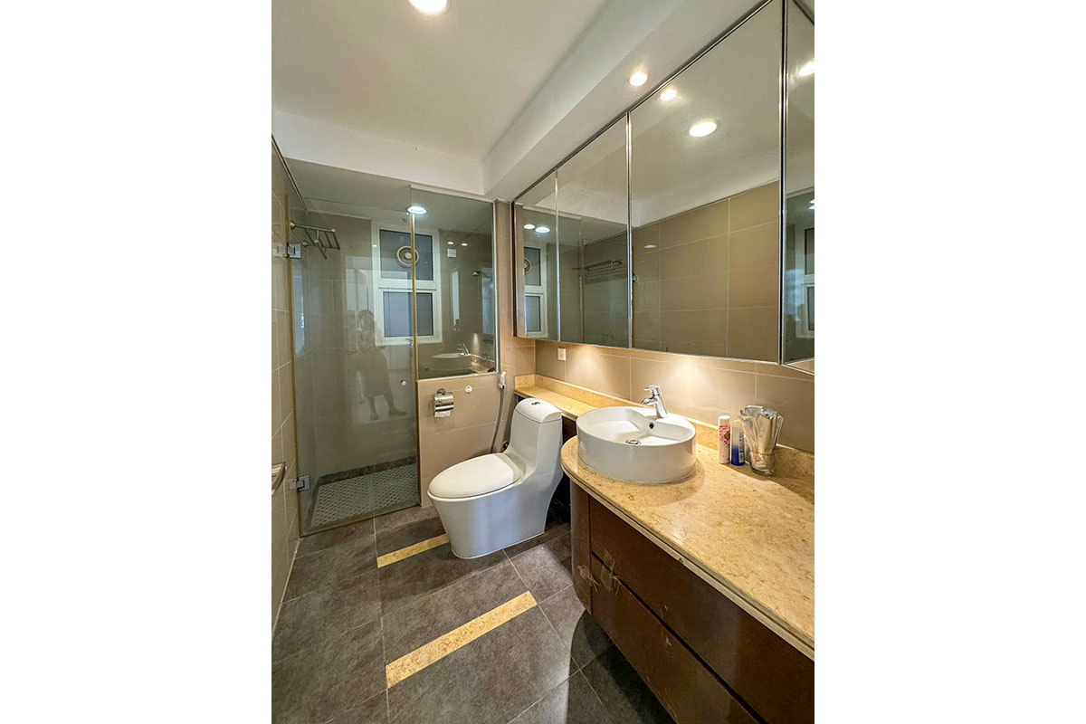 ID 2188 bathroom 2