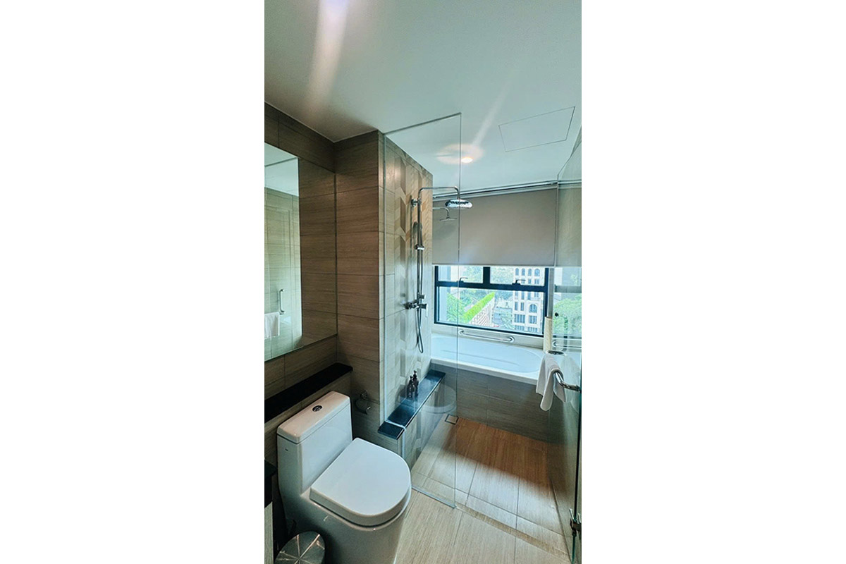 ID 2195 bathroom