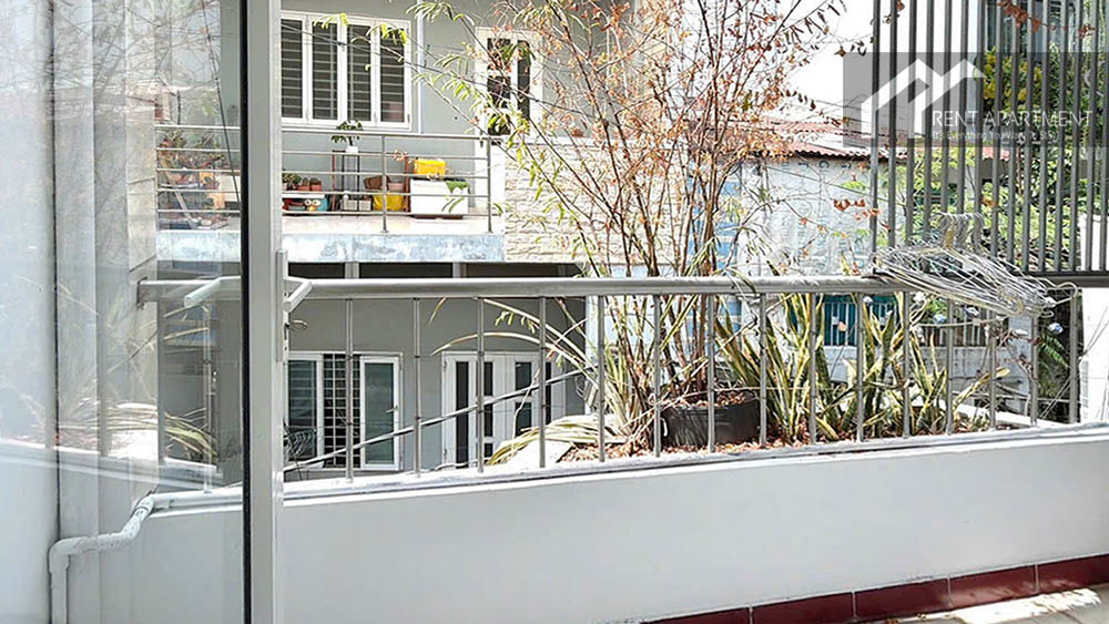 ID 2211 balcony