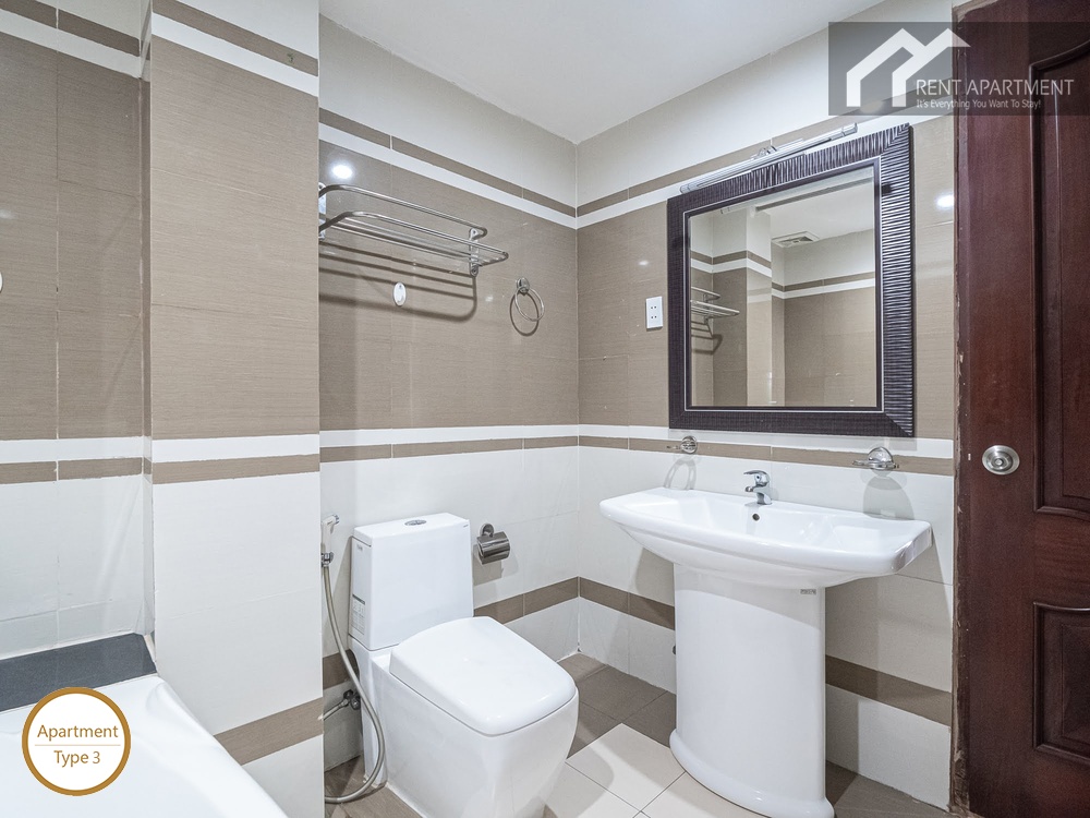 ID 2222 3br master bathroom with pedestal sink basin and mirror