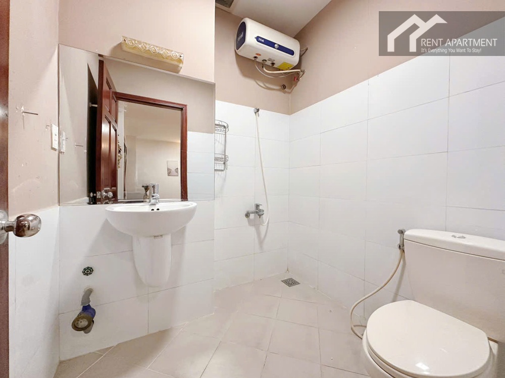 ID 2232 Bathroom 1 Sink & Toilet
