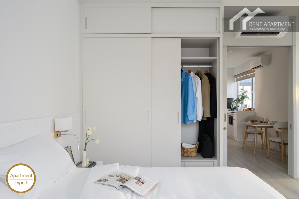 ID 2235 1br bedroom with open closet and dining view