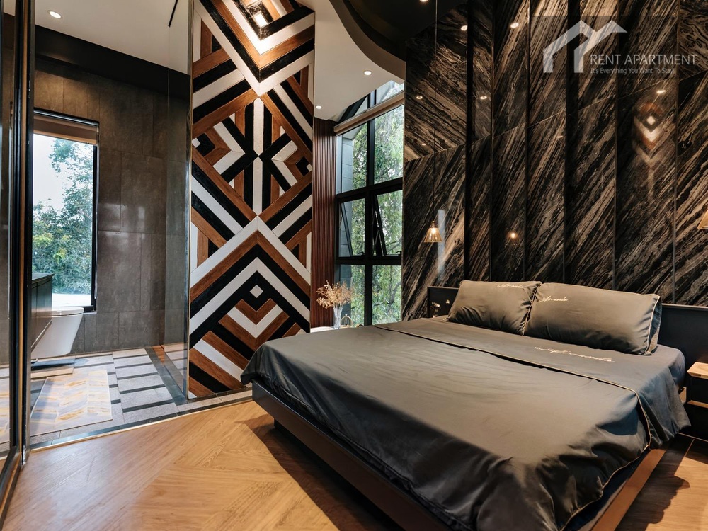 ID 2237 The attractive high-class Master Bedroom is full of energy and has strong connects with nature