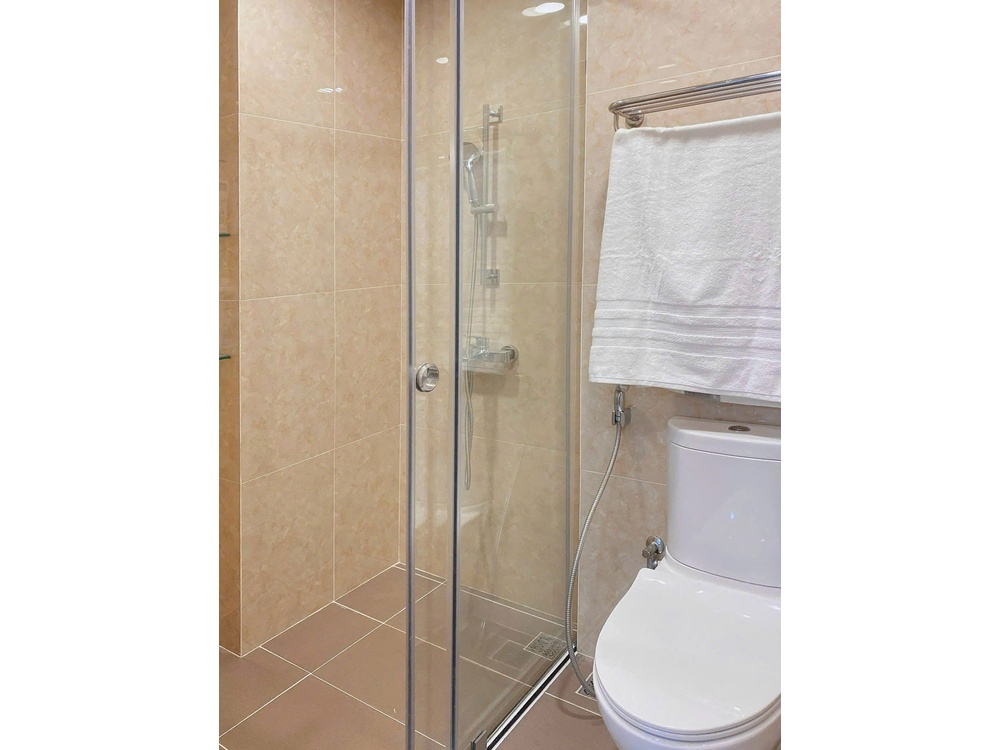 ID 2239 modern bathroom with glass shower cubicle and toilet