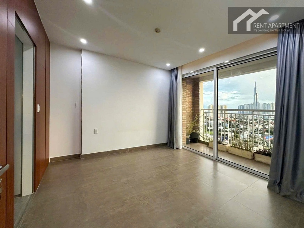 ID 2244 bright bedroom with sliding balcony glass door and landmark 81 view