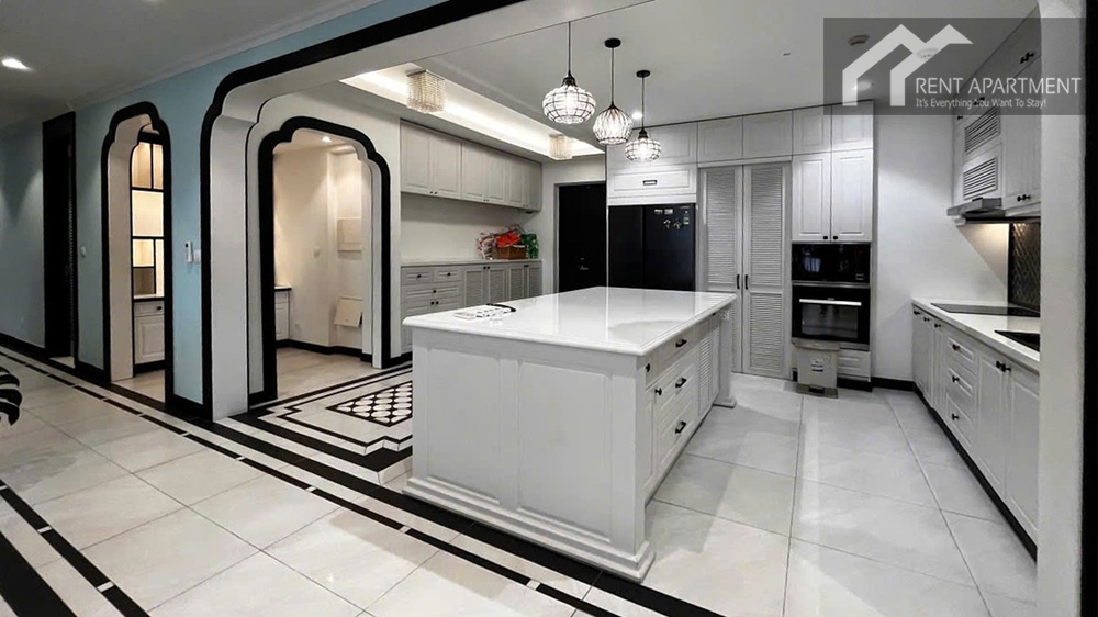 ID 2247 sliding glass doors leading to private balcony