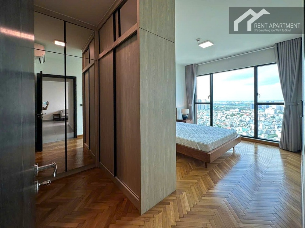 ID 2254 sliding glass doors leading to private balcony